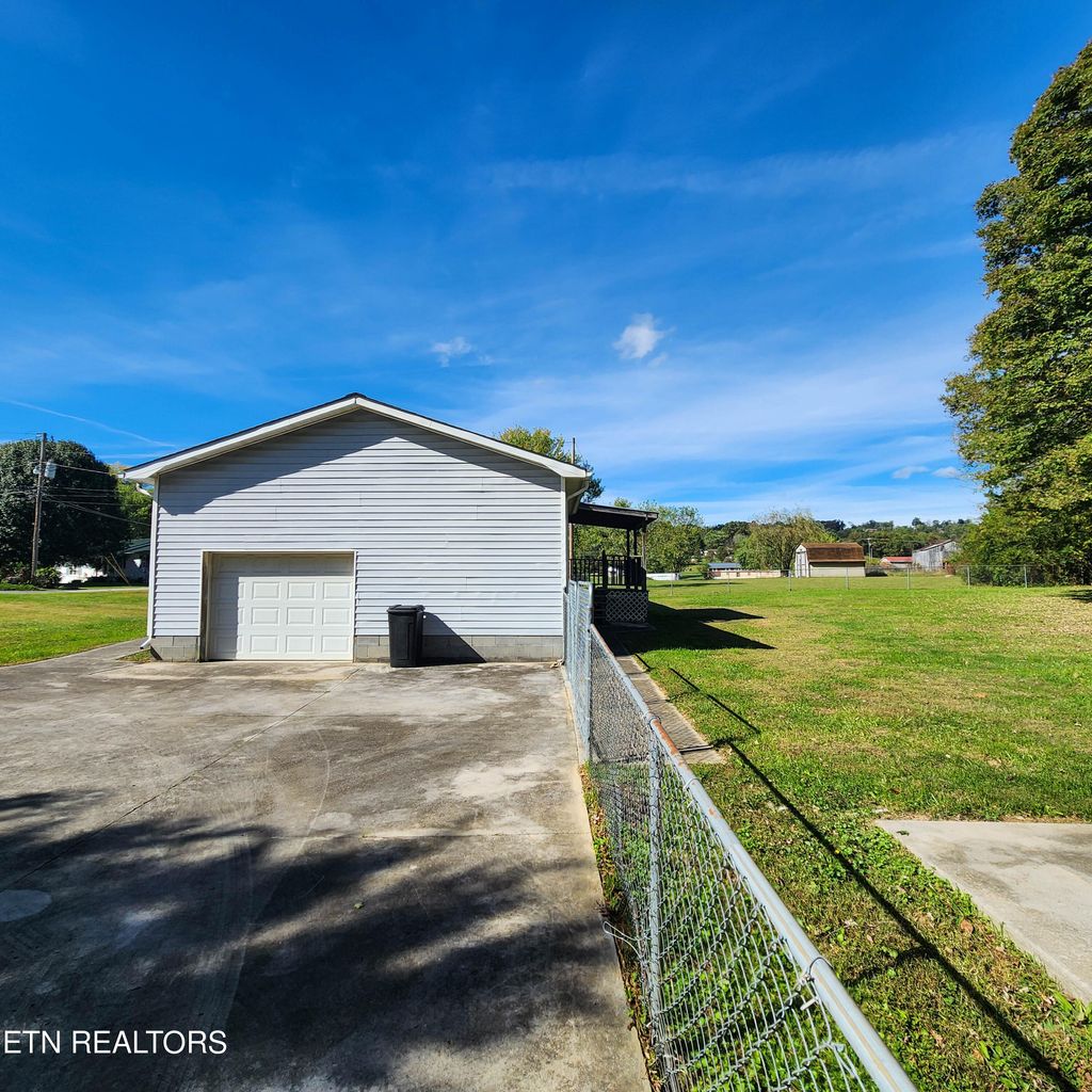 Photo of 114 Airport Rd, Maynardville, TN 37807 (MLS # 1279494)