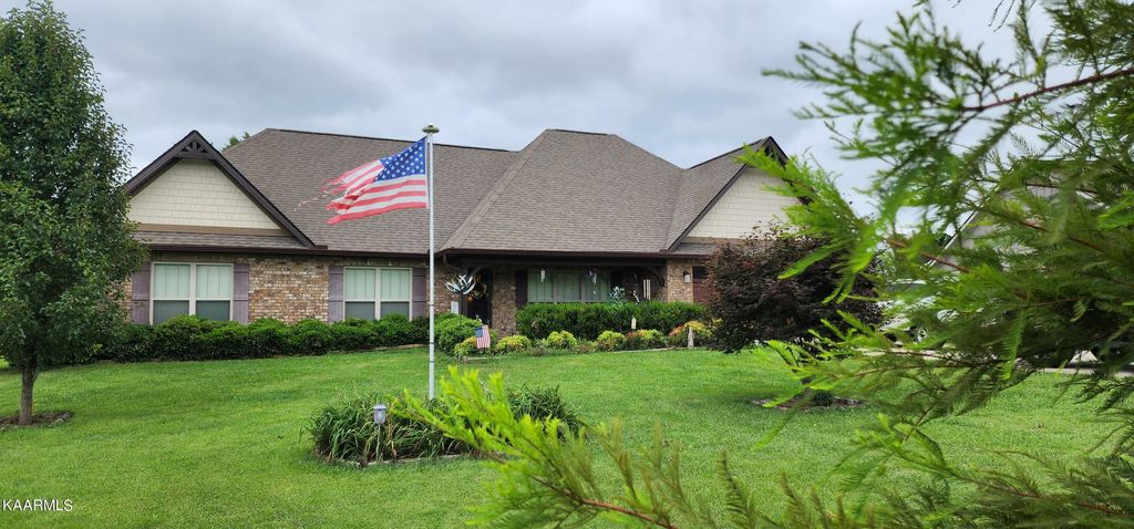 Photo of 1408 Sally View Drive, Friendsville, TN 37737 (MLS # 1236337)