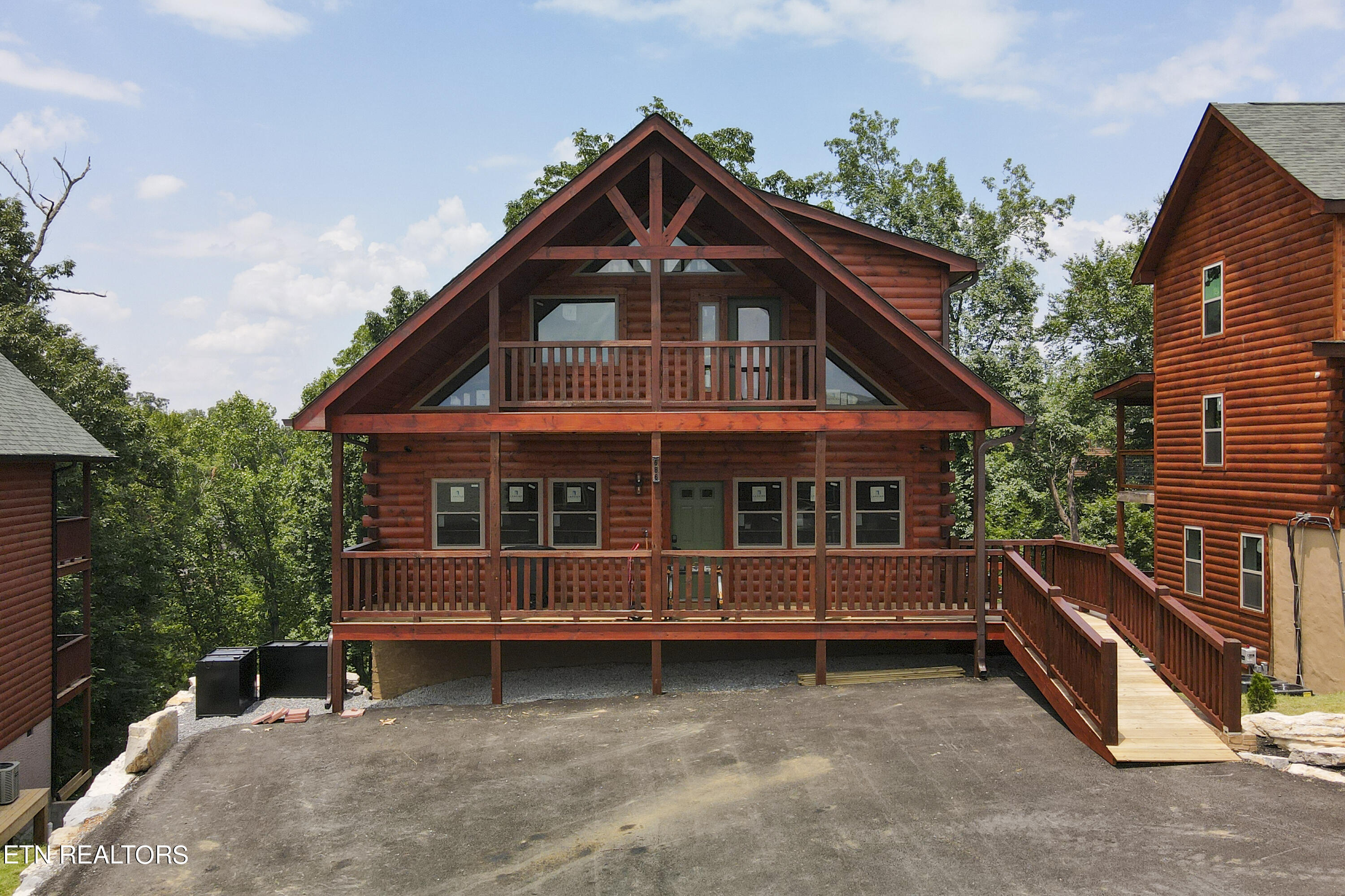 View Sevierville, TN 37876 house