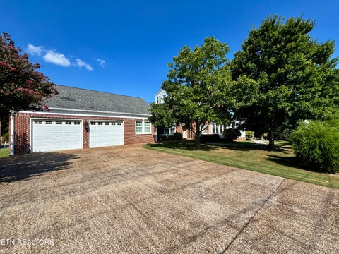 Tiny photo for 403 Church St, Sweetwater, TN 37874 (MLS # 1354890)