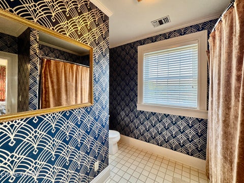 Tiny photo for 403 Church St, Sweetwater, TN 37874 (MLS # 1354890)
