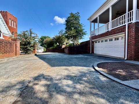 Tiny photo for 403 Church St, Sweetwater, TN 37874 (MLS # 1354890)