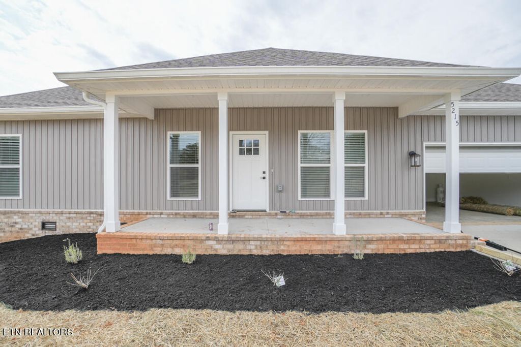 Photo of 5215 N Wildwood Rd, Maryville, TN 37804 (MLS # 1325623)