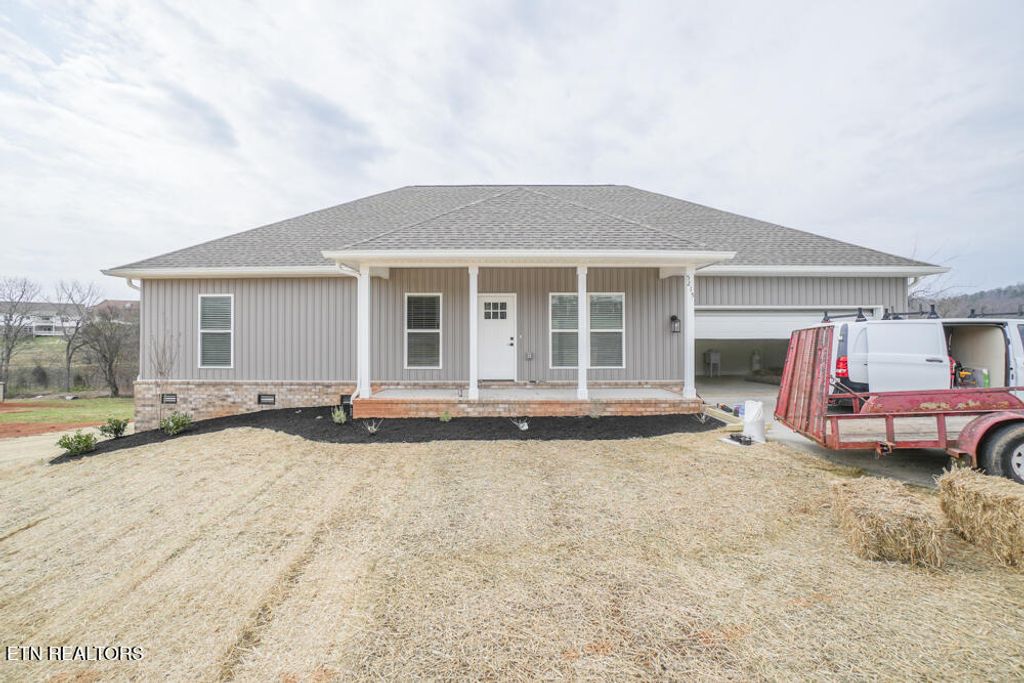 Photo of 5215 N Wildwood Rd, Maryville, TN 37804 (MLS # 1325623)