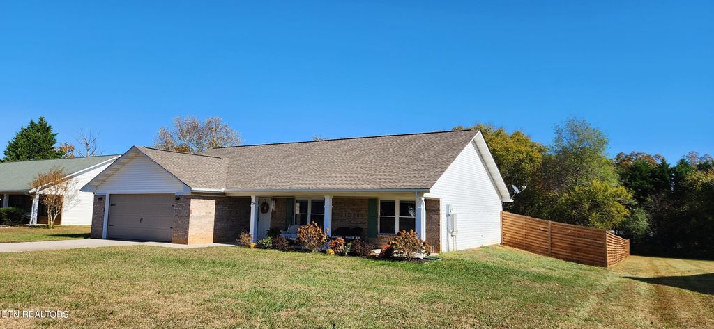 Photo of 724 Meadow Ridge Rd, Walland, TN 37886 (MLS # 1244079)