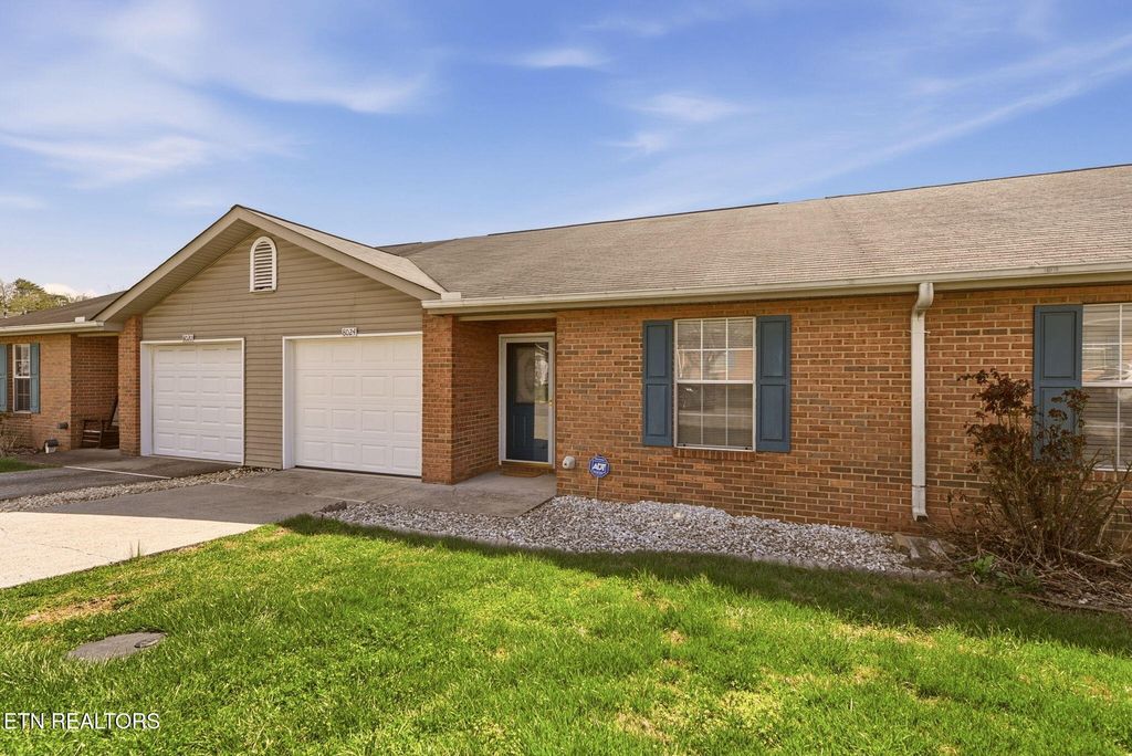 Photo of 8024 Hansboro Way, Powell, TN 37849 (MLS # 1333306)