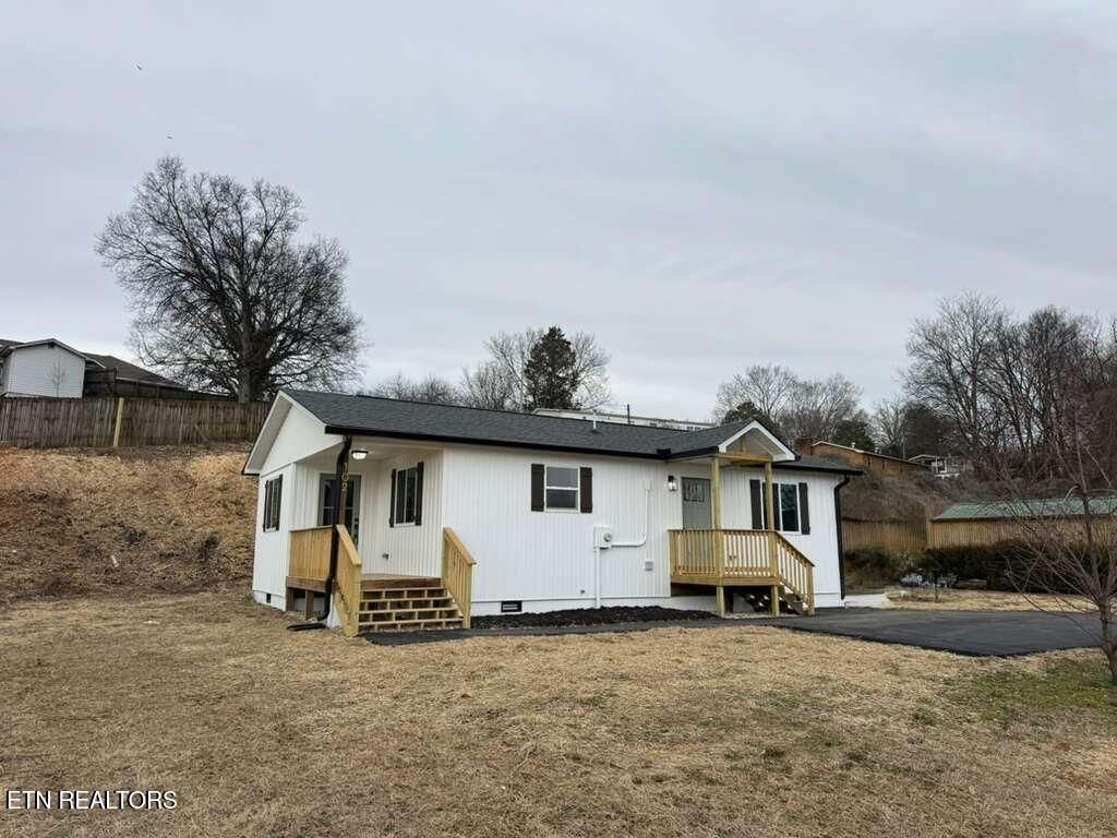 Photo of 102 Hope Cir Circle, Kingston, TN 37763 (MLS # 1327833)