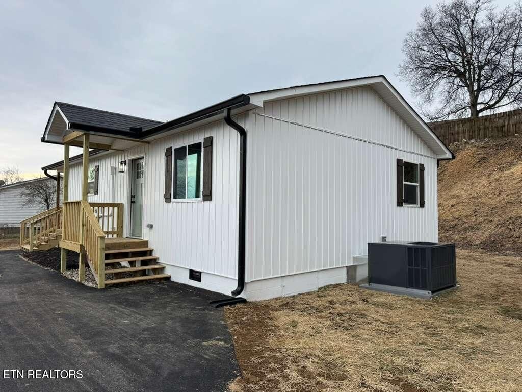 Photo of 102 Hope Cir Circle, Kingston, TN 37763 (MLS # 1327833)