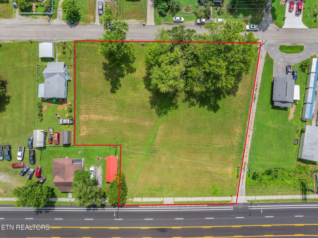 Photo of 706 N Gateway Ave, Rockwood, TN 37854 (MLS # 1310360)