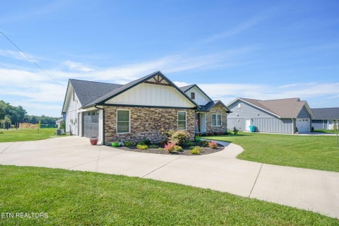 Tiny photo for 2643 Cook Rd, Crossville, TN 38571 (MLS # 1357609)