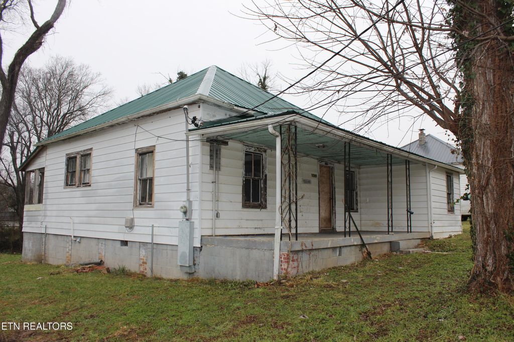 Photo of 9329 Tipple Lane, Mascot, TN 37806 (MLS # 1323563)