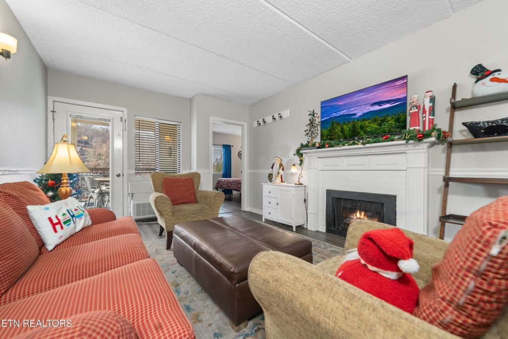 Photo of 102 Baskins Creek Bypass Byp #506, Gatlinburg, TN 37738 (MLS # 1322933)