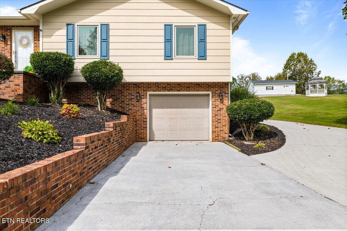 345 McKinney Rd