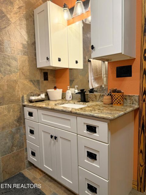 Tiny photo for 1659 Cherohala Skway Skwy, Tellico Plains, TN 37385 (MLS # 1333432)