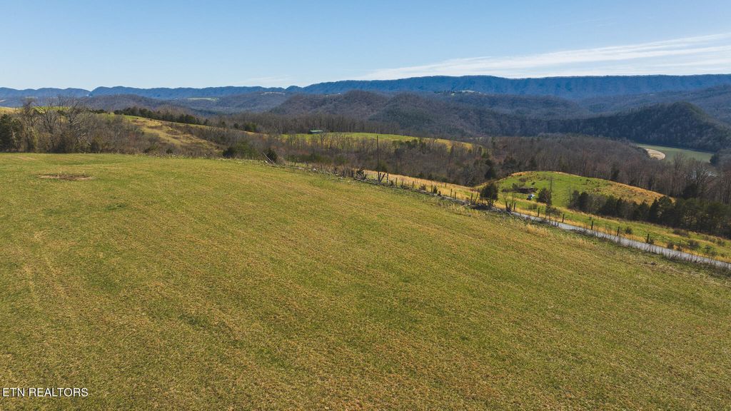 Photo of 3 Bundren Mountain, Tazewell, TN 37879 (MLS # 1259351)