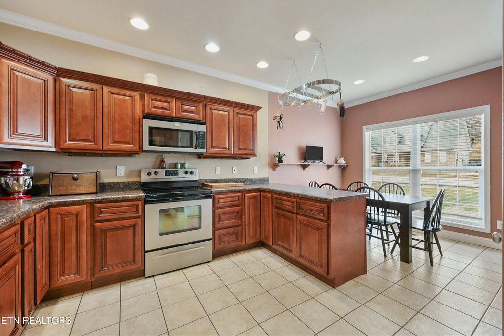 Photo of 1178 Hillside Lane, Lenoir City, TN 37771 (MLS # 1328079)