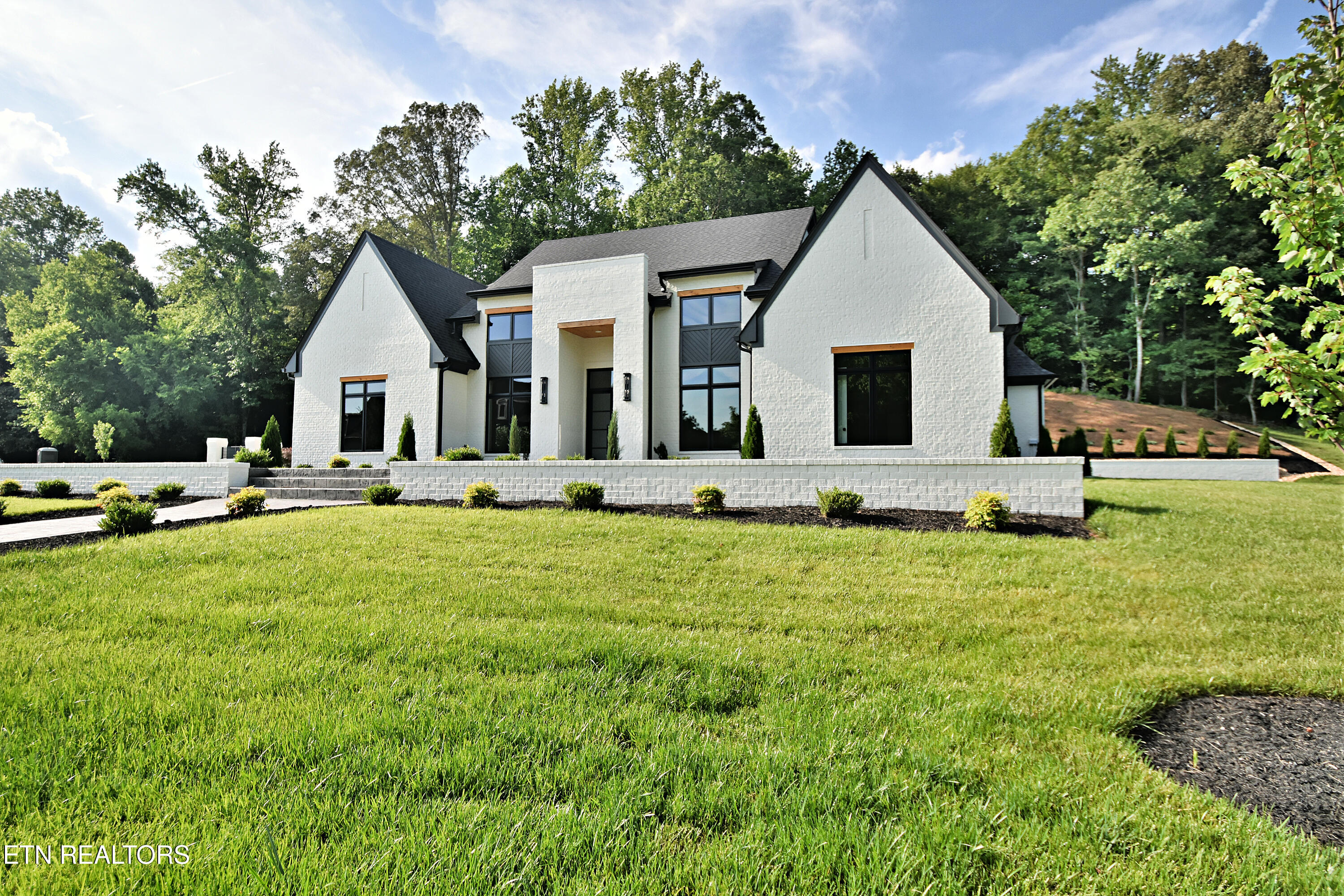 2410 Woodland Reserve Lane