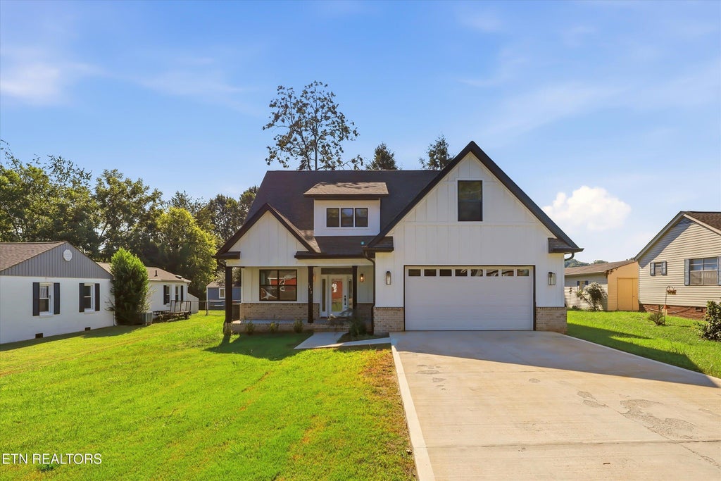 Photo of 1212 Redwood Ave, Maryville, TN 37803 (MLS # 1355076)