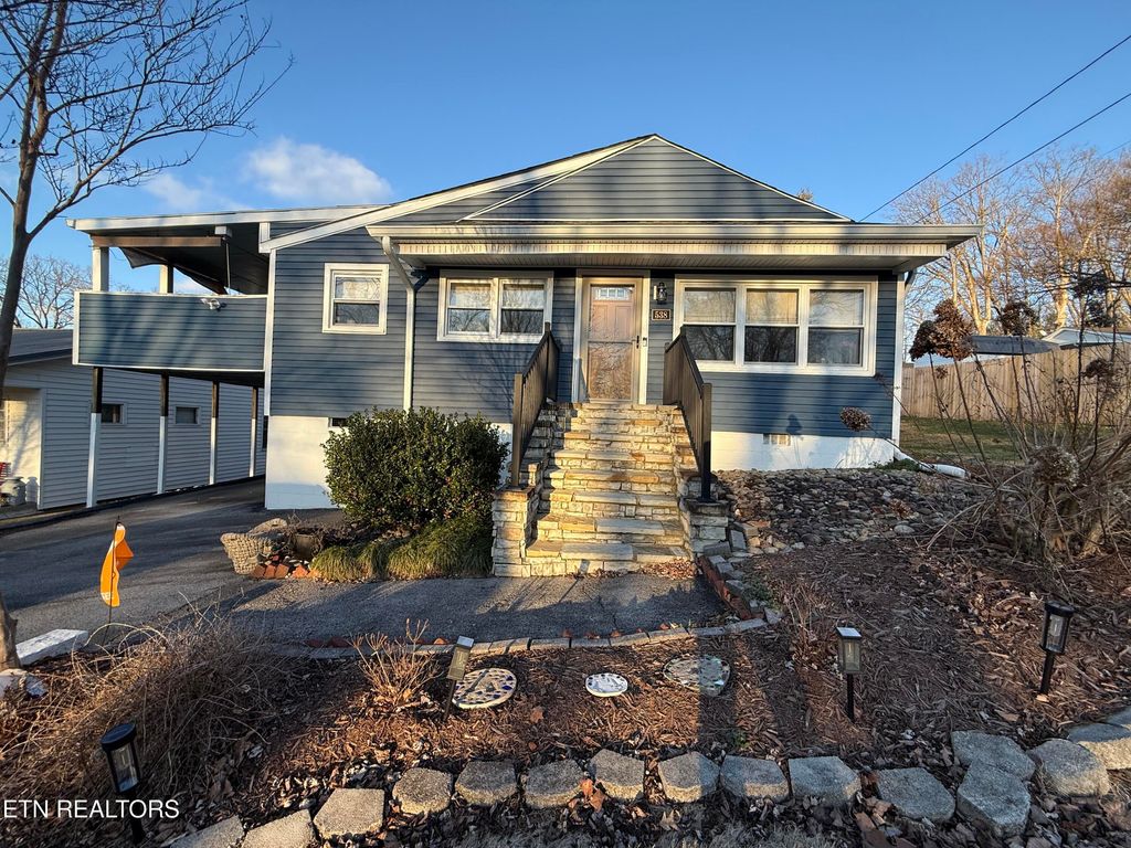 Photo of 538 Henderson St, Maryville, TN 37804 (MLS # 1326762)