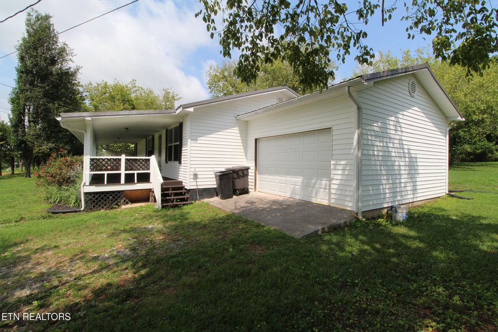 Photo of 228 Pedigo Rd, Madisonville, TN 37354 (MLS # 1313818)