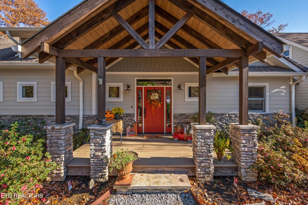 Photo of 720 Hunters Run Rd, Townsend, TN 37882 (MLS # 1250209)