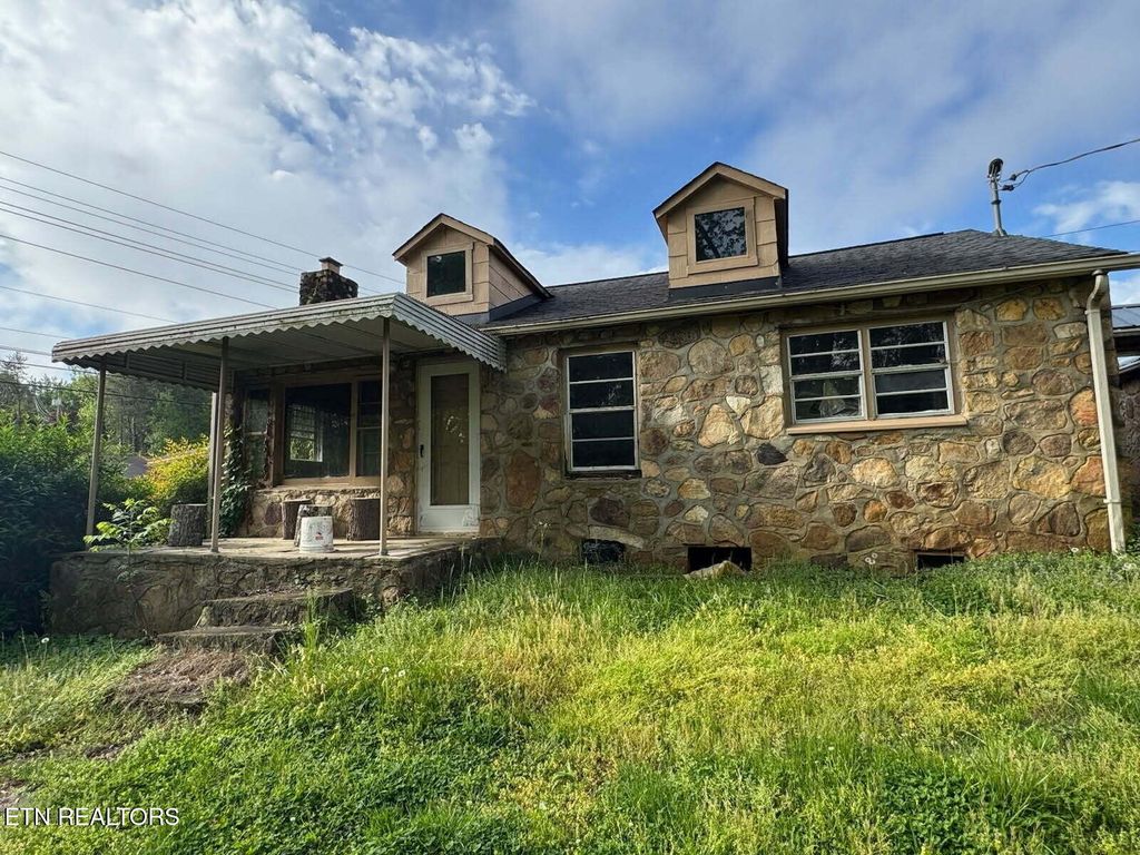 Photo of 940 Boyds Creek Hwy, Seymour, TN 37865 (MLS # 1303111)