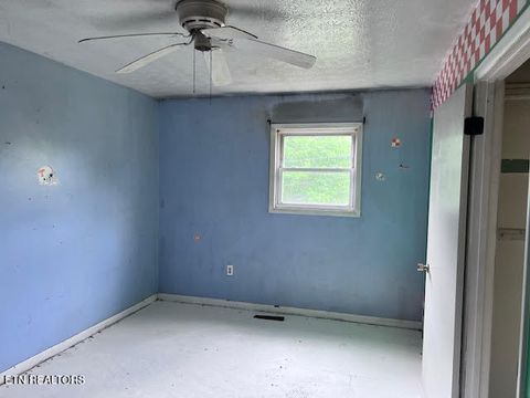 Tiny photo for 113 Smith Lane, Harriman, TN 37748 (MLS # 1340647)