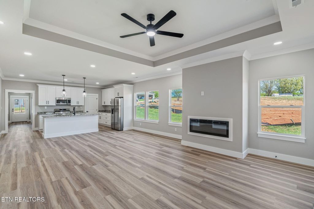 Photo of 921 Stratford Ave, Sweetwater, TN 37874 (MLS # 1331768)