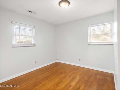 Tiny photo for 809 W Ridgecrest Drive, Kingston, TN 37763 (MLS # 1322744)