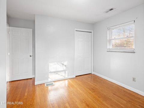 Tiny photo for 809 W Ridgecrest Drive, Kingston, TN 37763 (MLS # 1322744)