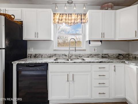 Tiny photo for 809 W Ridgecrest Drive, Kingston, TN 37763 (MLS # 1322744)