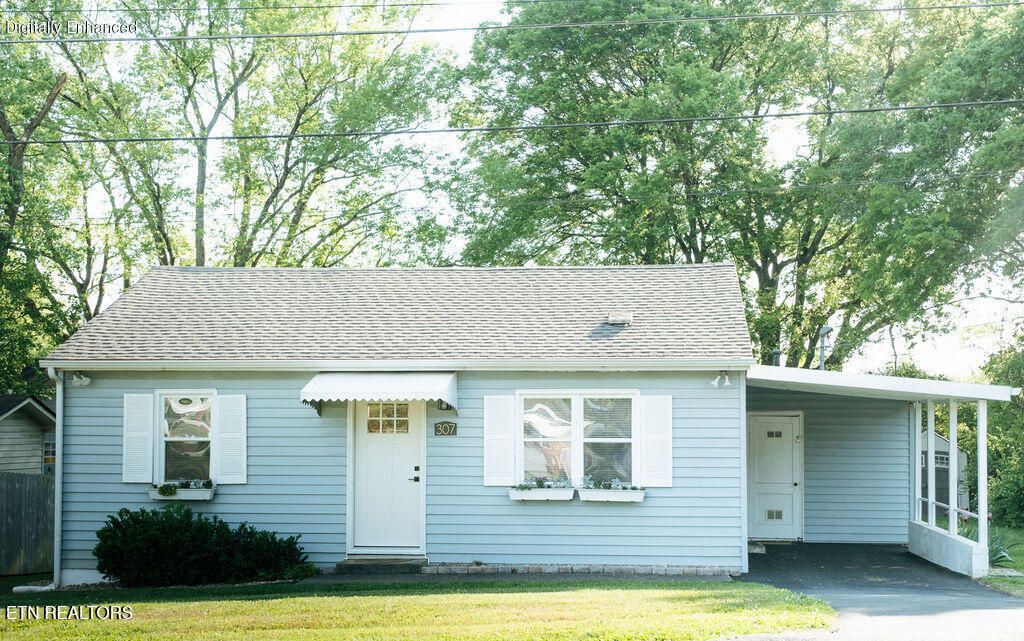 Photo of 307 Levi St, Maryville, TN 37804 (MLS # 1337513)