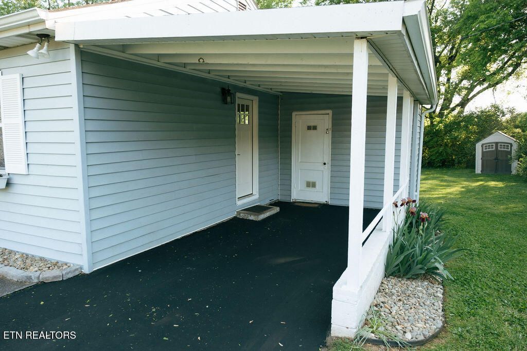 Photo of 307 Levi St, Maryville, TN 37804 (MLS # 1337513)