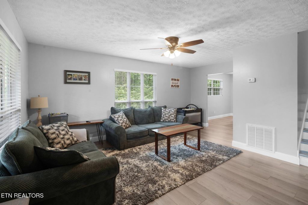 Photo of 133 MJ Sheldon Rd, Harriman, TN 37748 (MLS # 1300058)