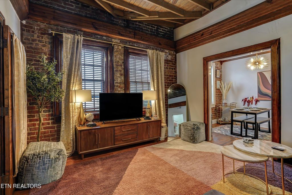 Photo of 201 W 5Th Ave #11, Knoxville, TN 37917 (MLS # 1314204)