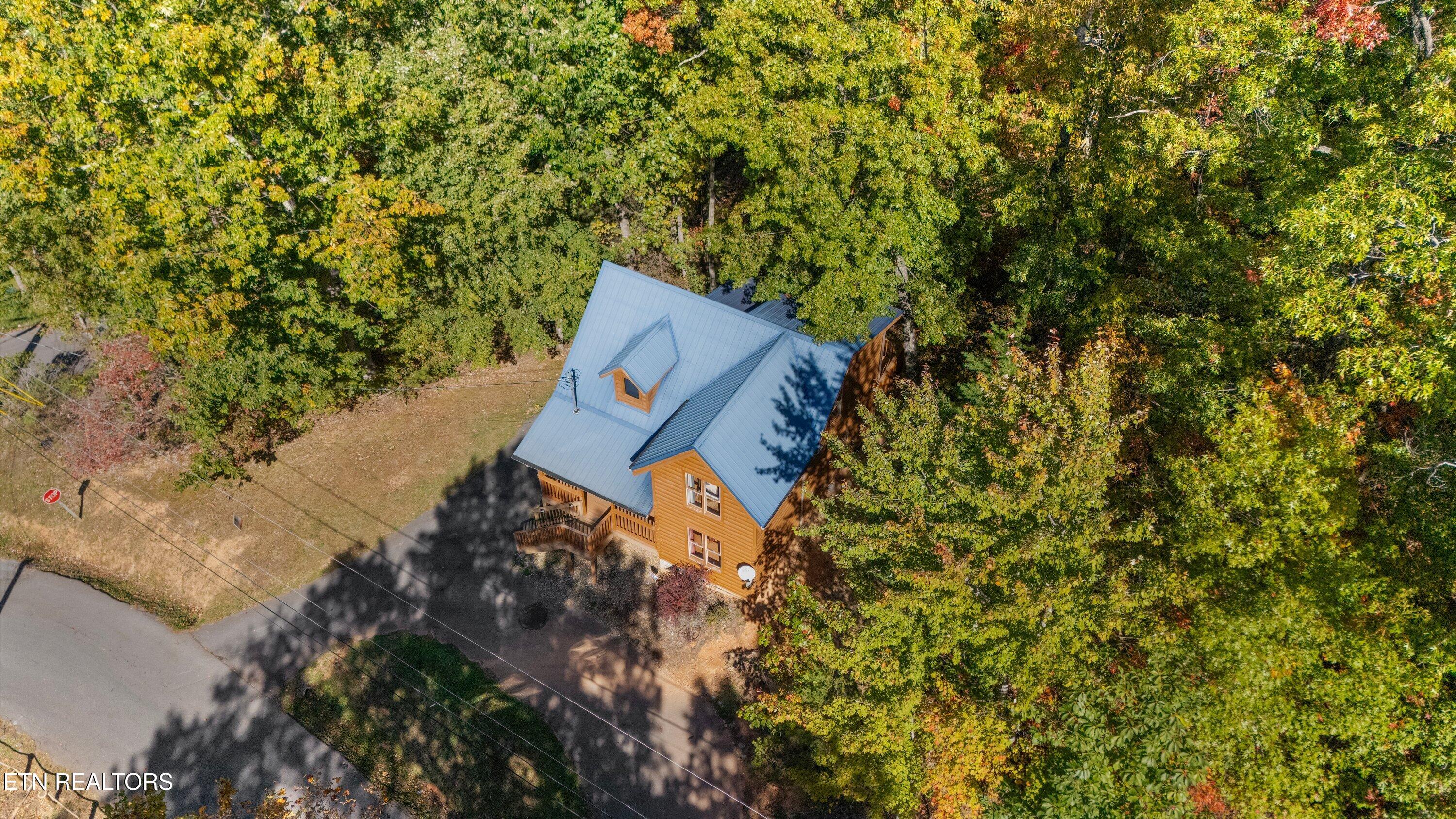 2302 E View Drive