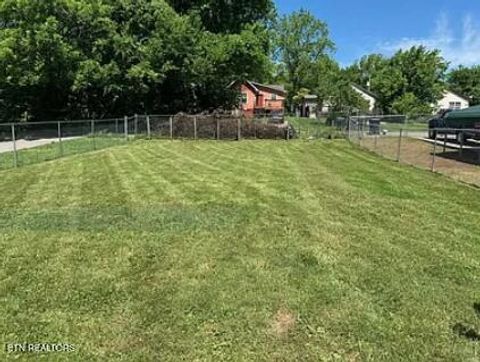 Tiny photo for 2437 Selma Ave, Knoxville, TN 37915 (MLS # 1318684)
