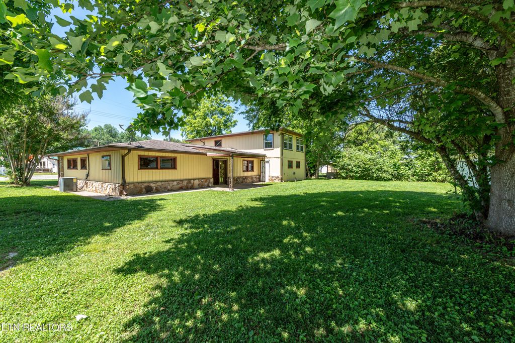 Photo of 8121 Old Highway 73, Townsend, TN 37882 (MLS # 1265996)