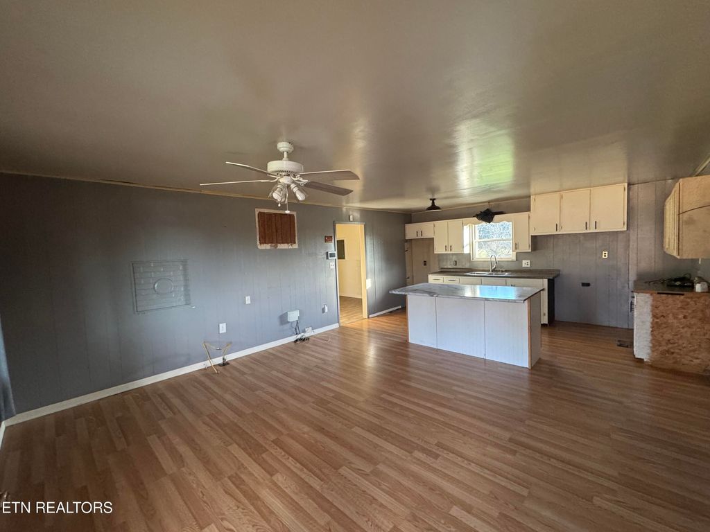 Photo of 318 Ped Rd, Winfield, TN 37892 (MLS # 1332494)