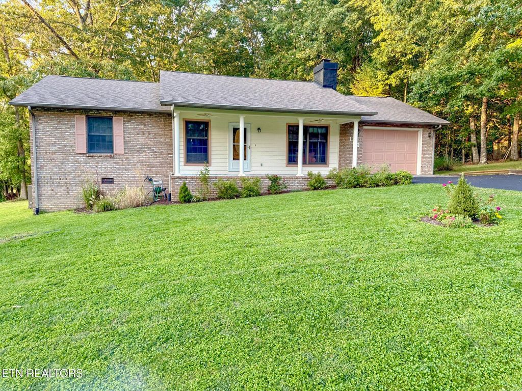 Photo of 103 Sheffield Drive, Crossville, TN 38558 (MLS # 1315405)