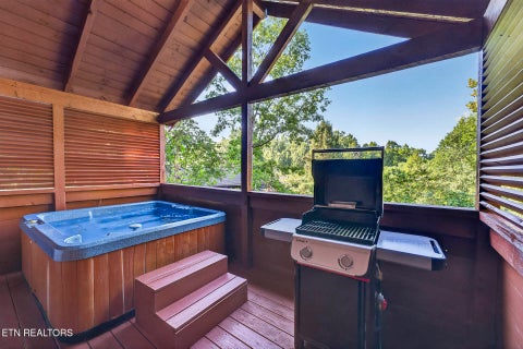 Tiny photo for 442 Silver Maple Lane, Gatlinburg, TN 37738 (MLS # 1355722)