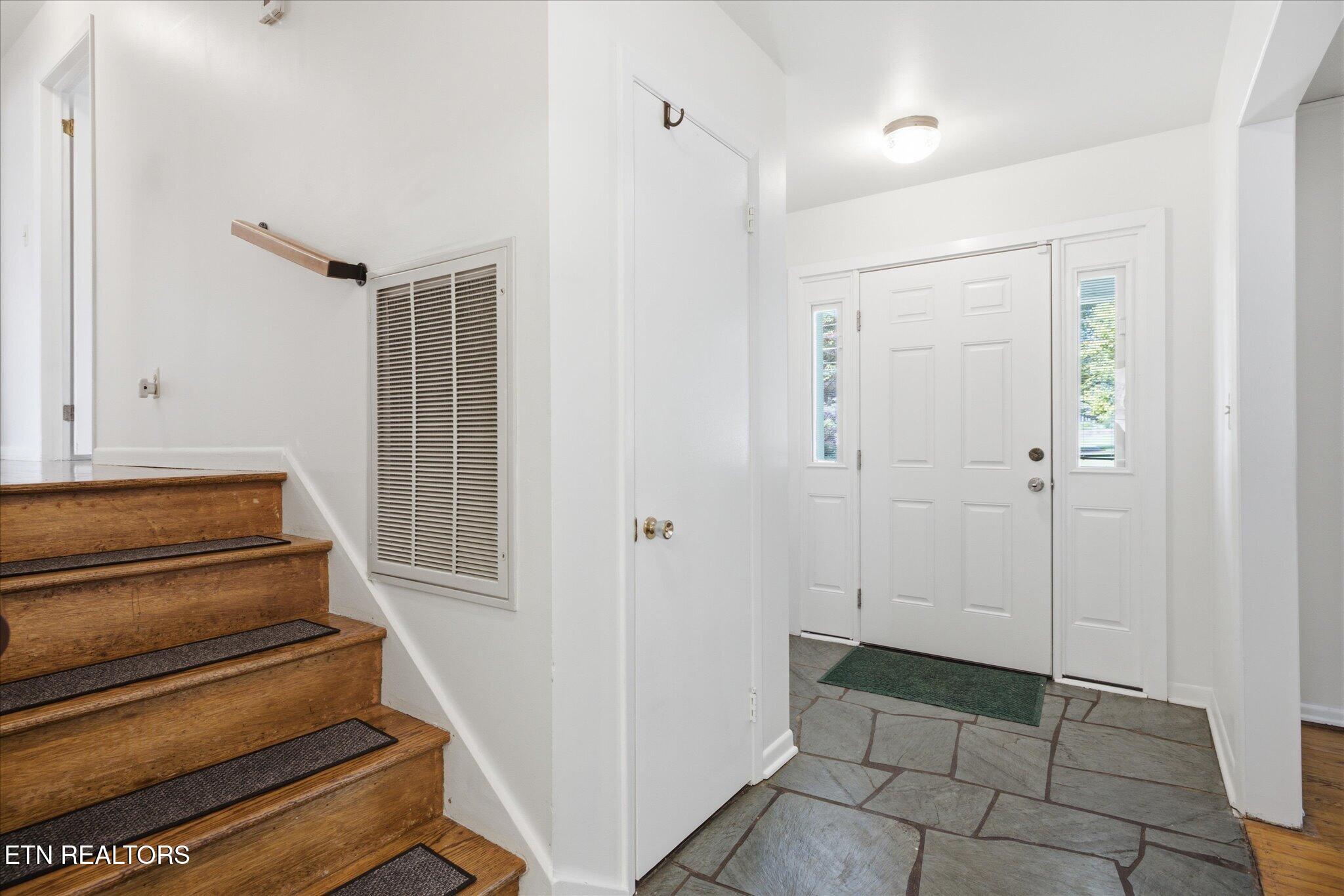 412 Bridgewater Rd
