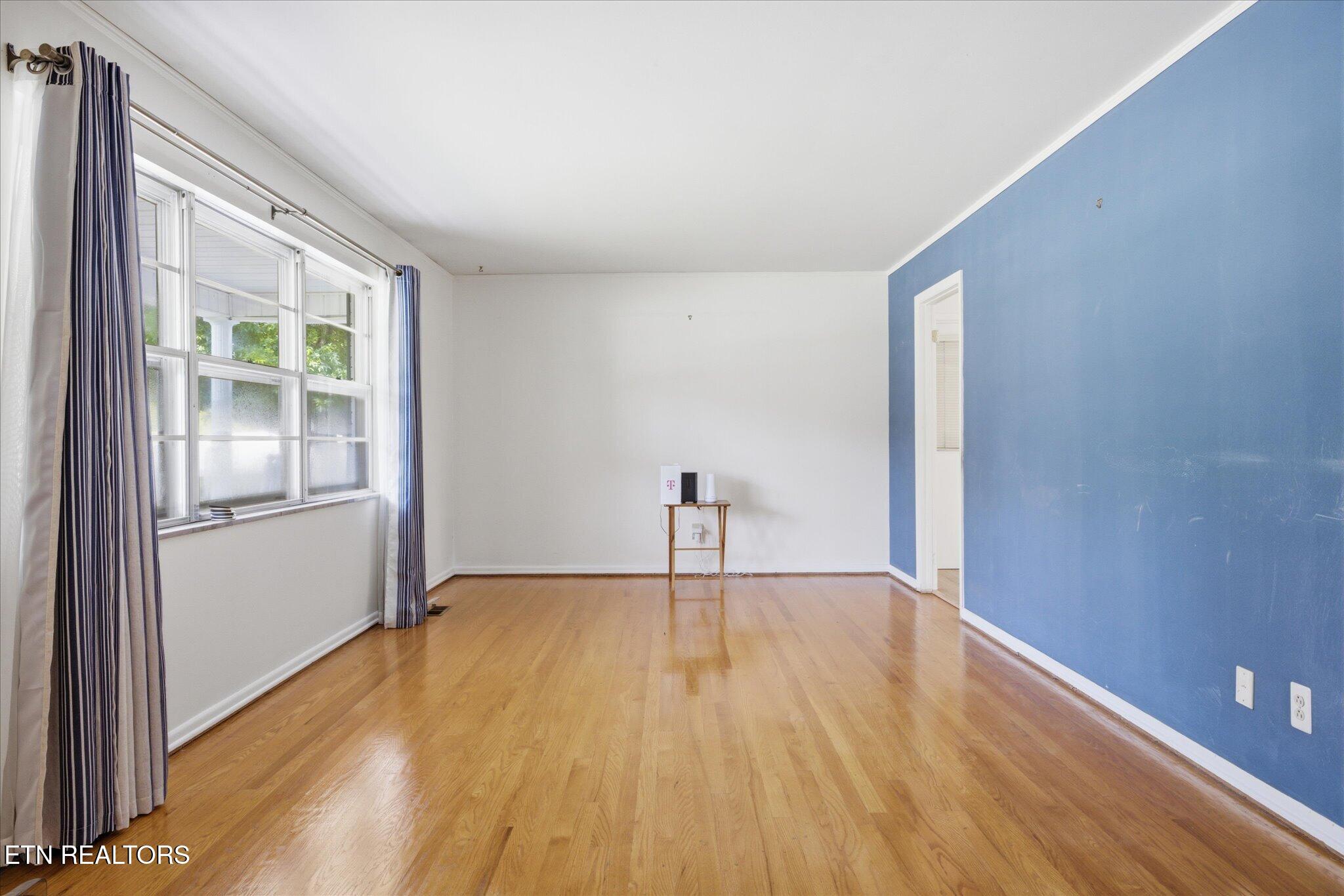 412 Bridgewater Rd