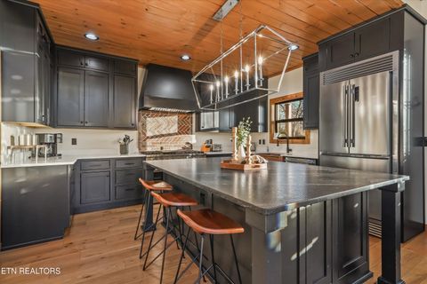 Tiny photo for 561 Edgewood Drive, Gatlinburg, TN 37738 (MLS # 1332965)