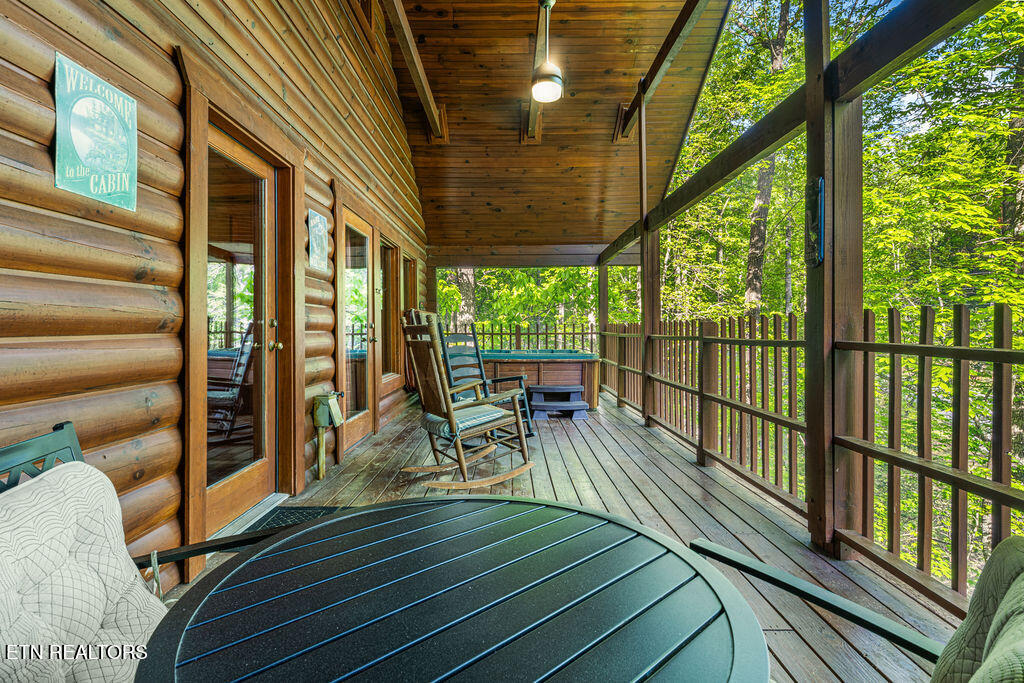 614 Hillybilly Haven Way