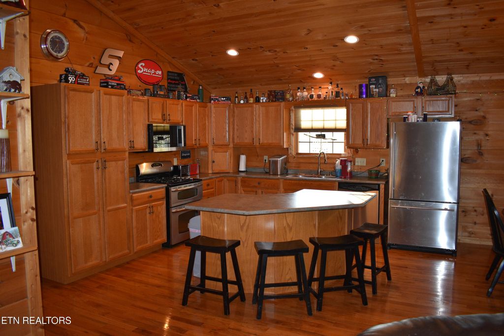 Photo of 320 Sara Lane, Maynardville, TN 37807 (MLS # 1327108)