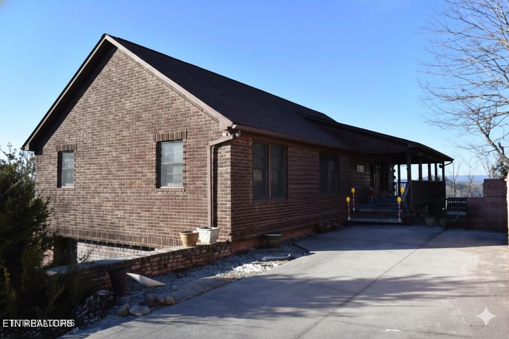 Photo of 320 Sara Lane, Maynardville, TN 37807 (MLS # 1327108)