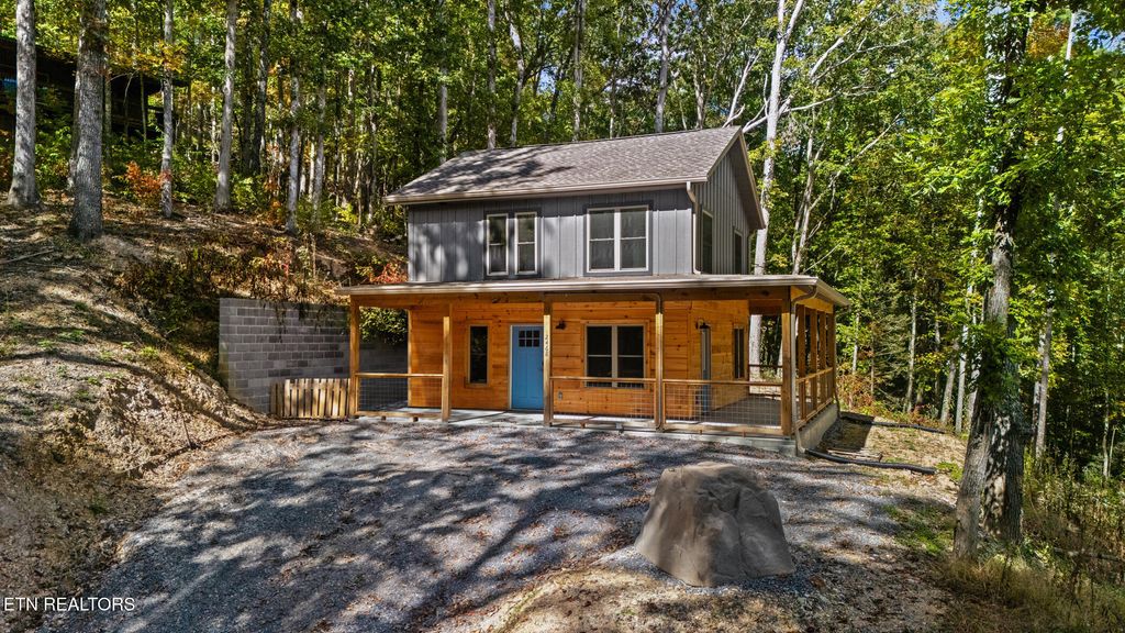 Photo of 2468 Whipoorwill Hl Way, Sevierville, TN 37862 (MLS # 1319141)