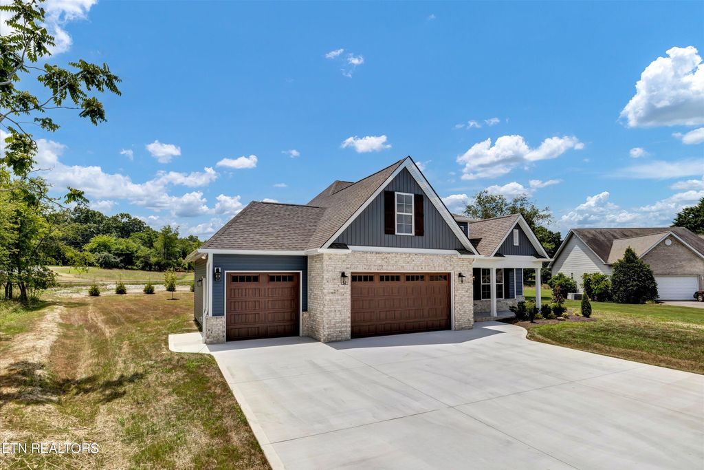 Photo of 137 Edata Tr, Vonore, TN 37885 (MLS # 1260476)