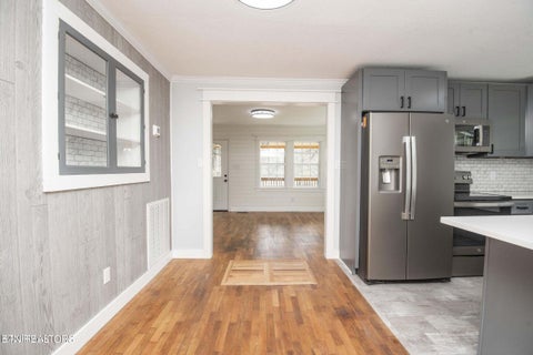 Tiny photo for 425 Sewanee St, Harriman, TN 37748 (MLS # 1350024)